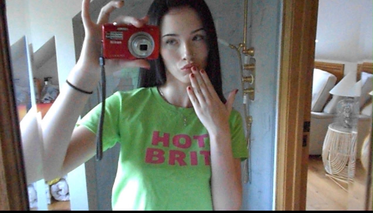 The 'Hot Brit' Baby Tee